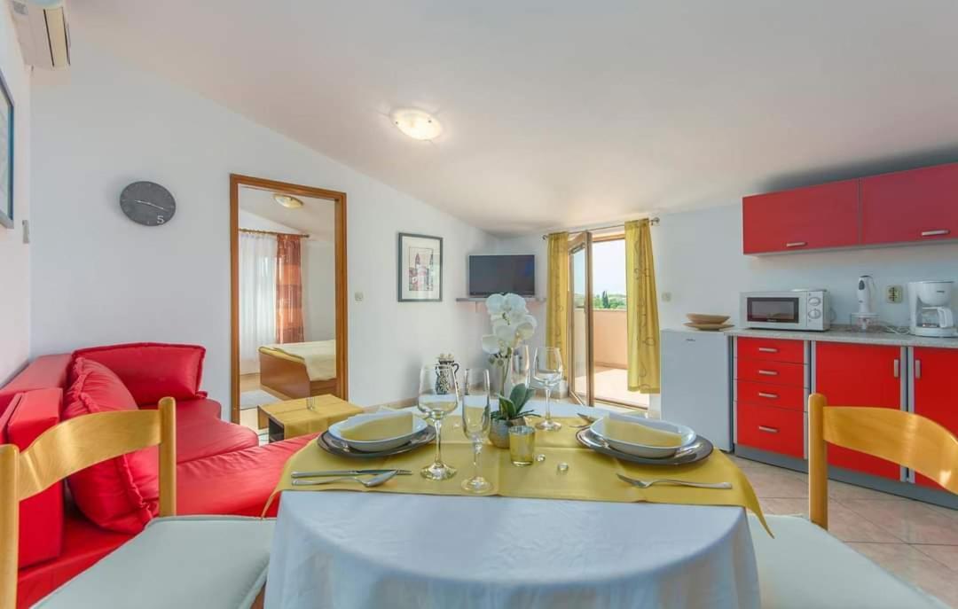 Gimy Villa&App 1 Porec Gedici Exterior photo